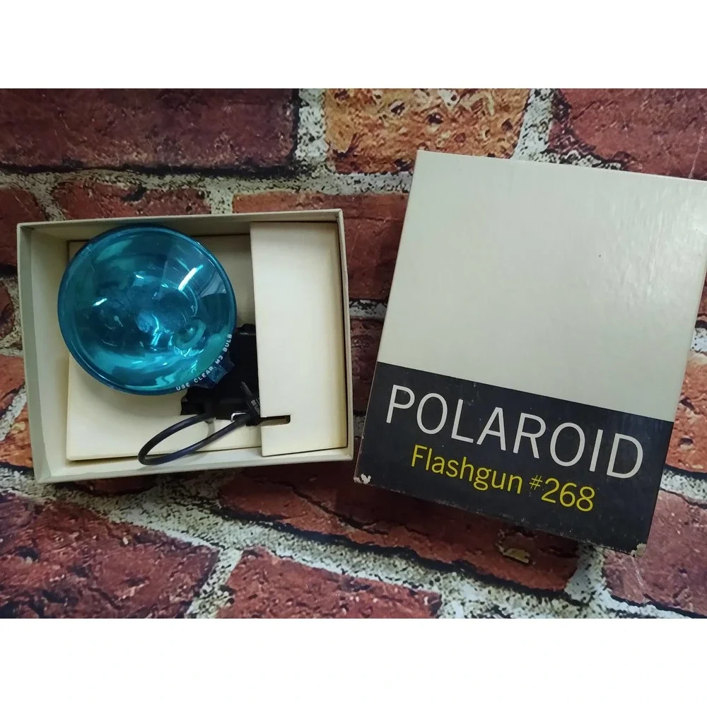 Polaroid please look